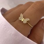 انگشتر پروانه