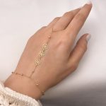 تمیمه گل دار