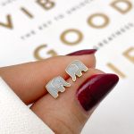 گوشواره میخی فیل