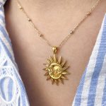 آویز خورشید