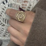 انگشتر مفتولی طرح گل رز