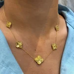 گردنبند رو مانتویی ونکلیف زرد