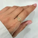 انگشتر طرح قلب نگین دار