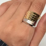 انگشتر پیچ دور نگ