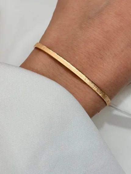 دستبند باریک طلایی