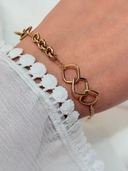 دستبند زنجیری مربع