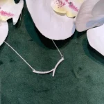 گردنبند خطی نگین دار