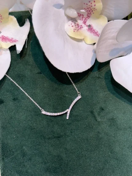 گردنبند خطی نگین دار