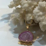 آویز سنگ صورتی