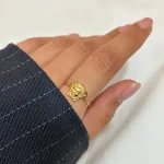 انگشتر ورساچه