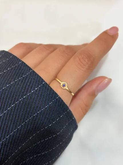 انگشتر ستاره ای