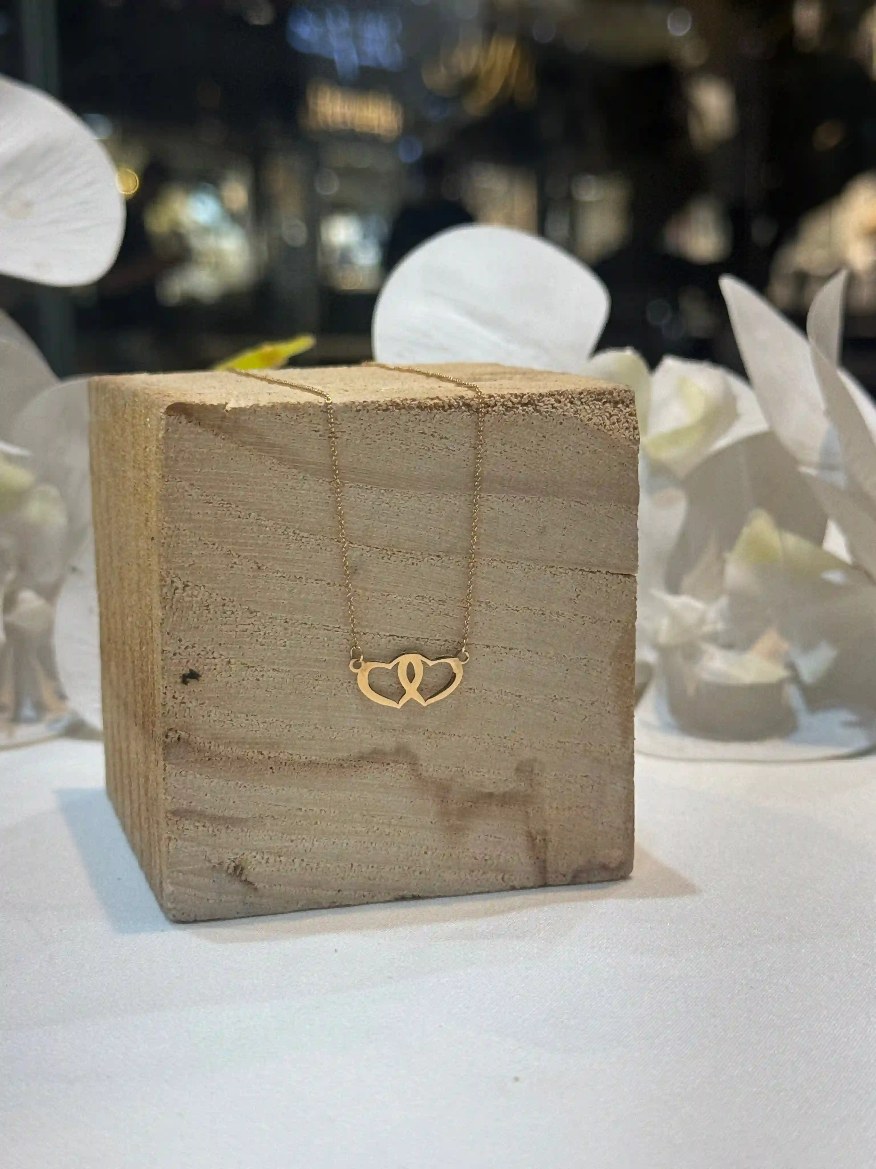 زنجیر متصل دو قلب