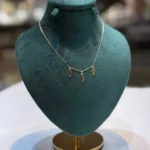 زنجیر متصل با آویز برگ