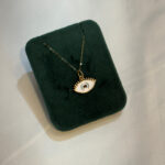 آویز چشم نظر با لعاب سفید