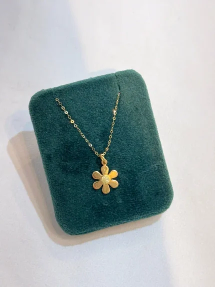 آویز طرح گل