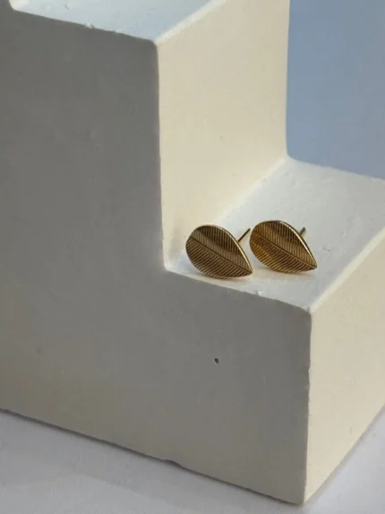 گوشواره میخی برگ کشیده