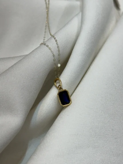 پلاک یاقوت کبود