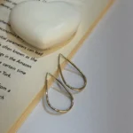 گوشواره اشکی