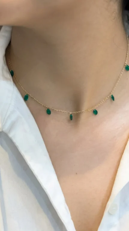 گردنبند با سنگ سبز