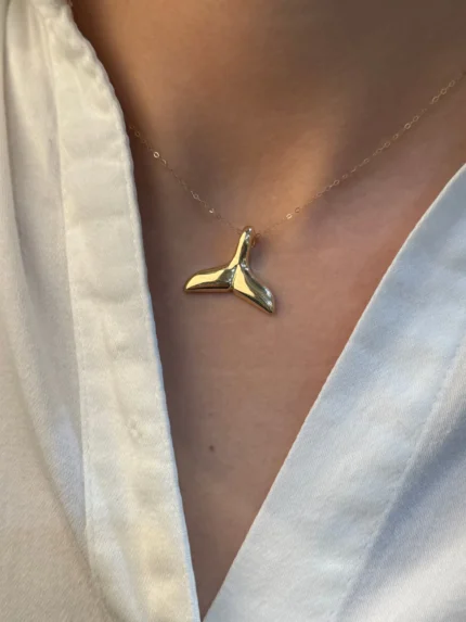 گردنبند وال