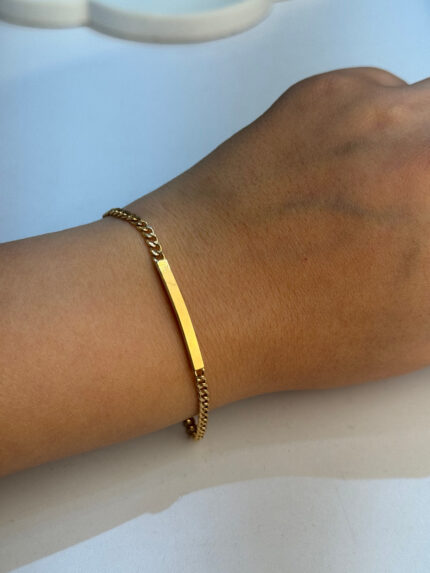 دستبند کارتیه پلاک دار